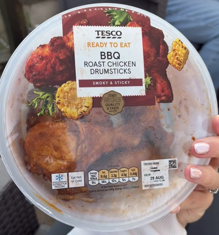 TESCO READY TO EAT BBQ ROAST CHICKEN DRUMSTICKS SM