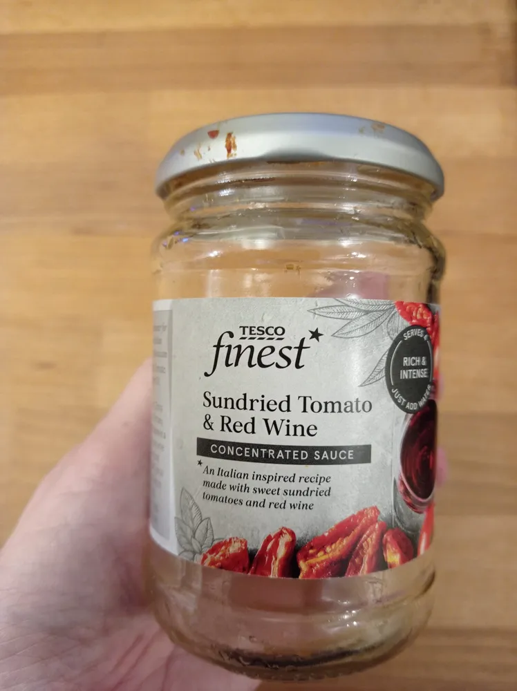 Sun-dried tomato & red wine
