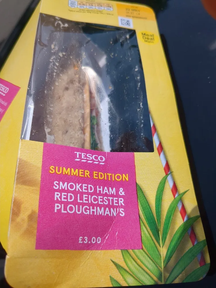 Tesco Summer Edition Smoked Ham And Red Leicester Ploughman's
