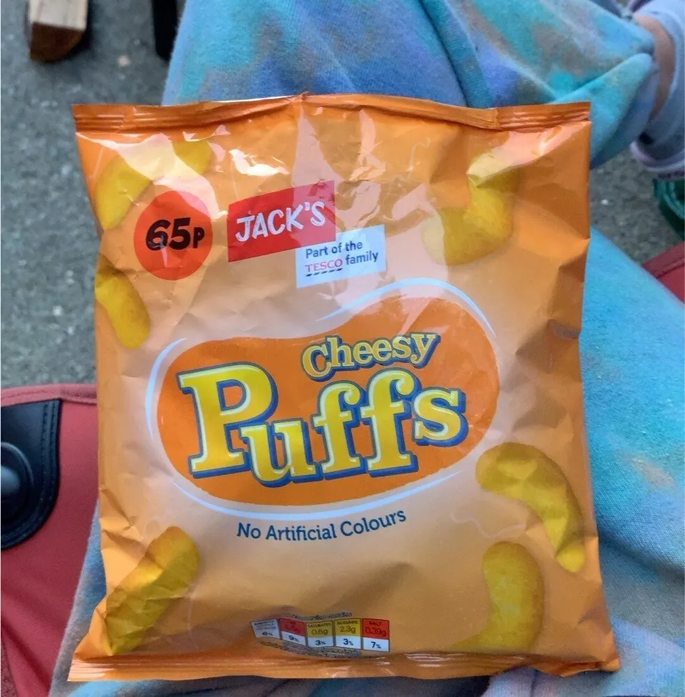 Cheesy puffs