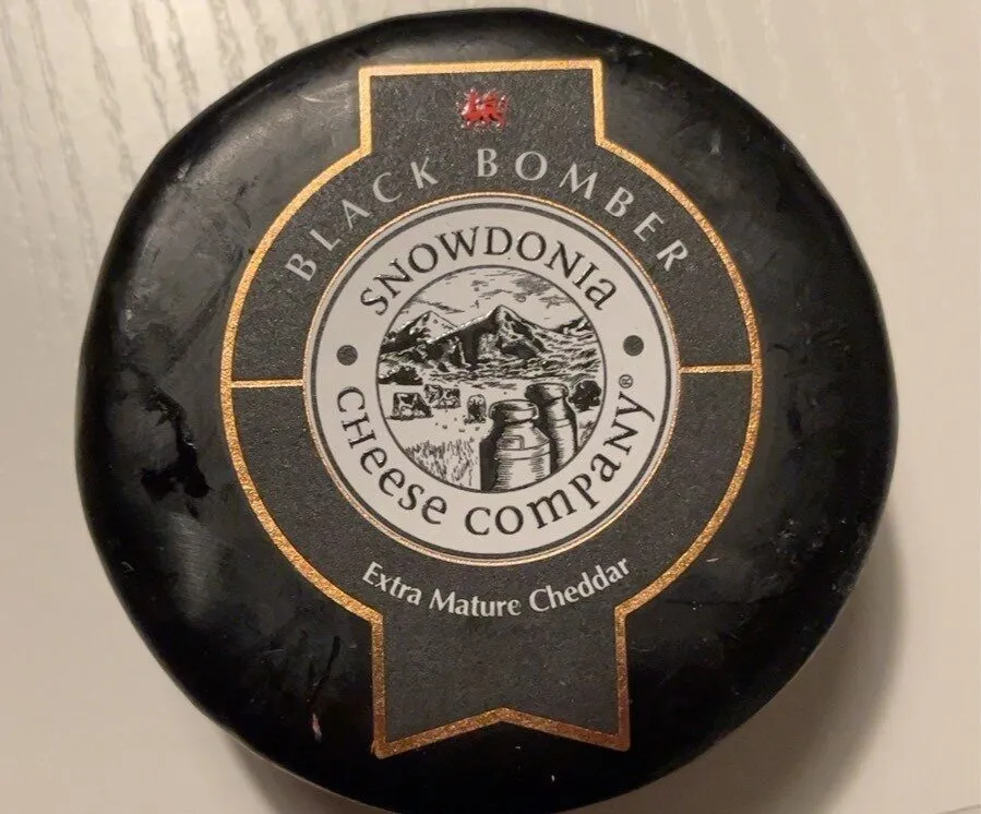 Black Bomber Extra Mature Cheddar