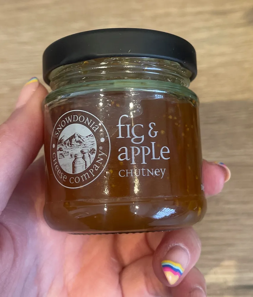Fig & Apple chutney