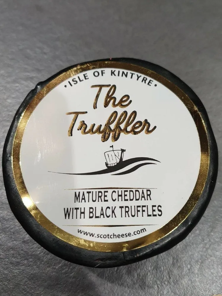 Cheddar mature aux truffes noires