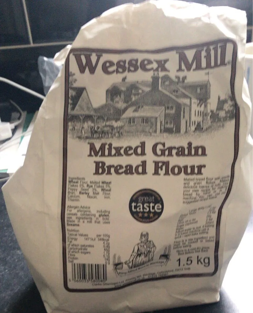 Mixed grain flour
