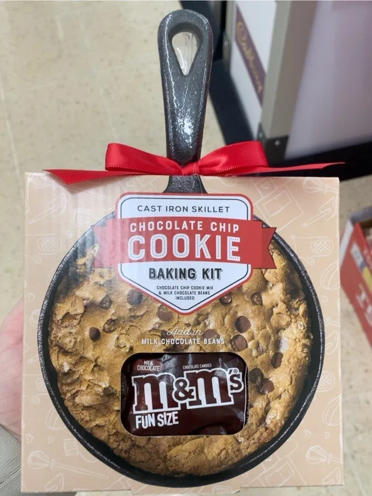 Chocolate Chip Cookie Baking Kit