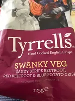 Chips de légumes mélangés : betteraves, betteraves chioggia et pommes de terre bleues au sel de mer