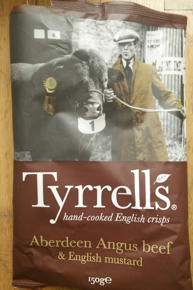Chips Aberdeen Angus beef & English mustard