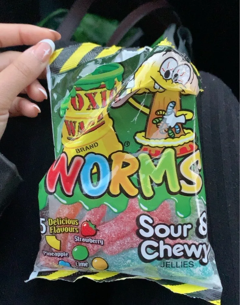 Sour & chewy worms