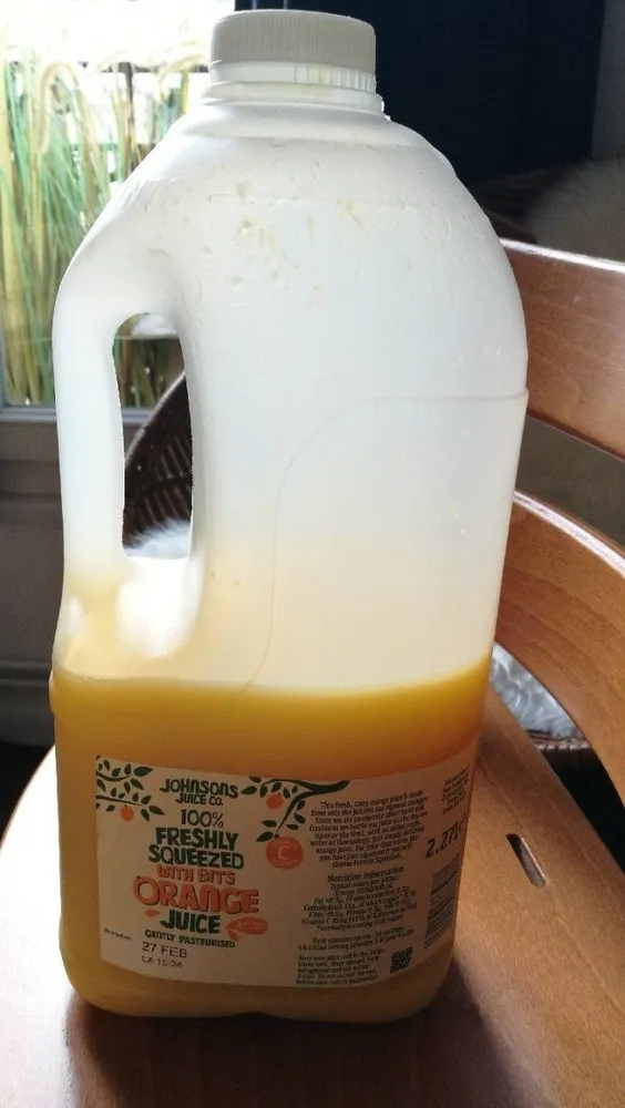 Freshky squeezed with bits orange juice