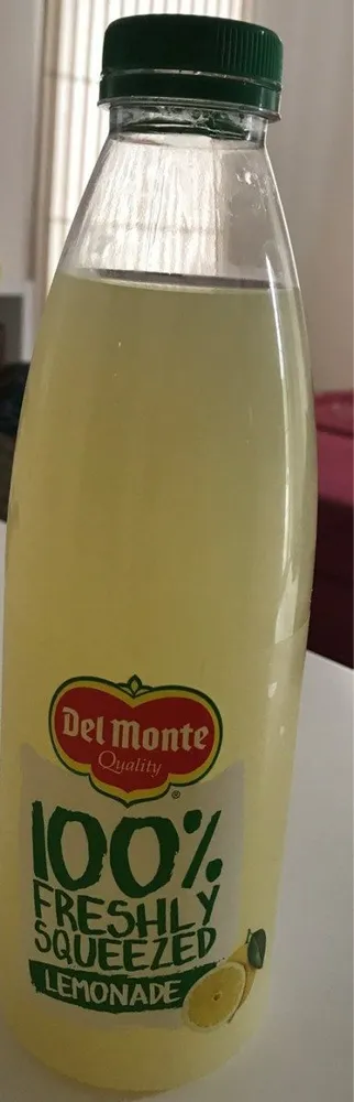 100% freshly squeezed lemonade