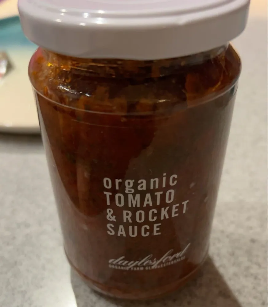 Organic tomato & rocket sauce