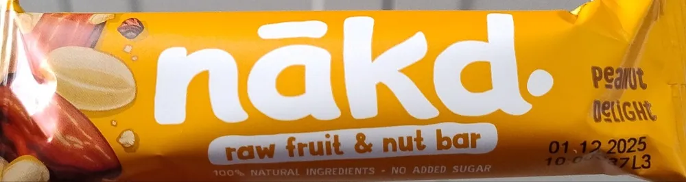raw fruit & nut bar