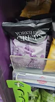 YORKSHIRE CRISPS R SWEET CURED HAM & PICKLE HAND B