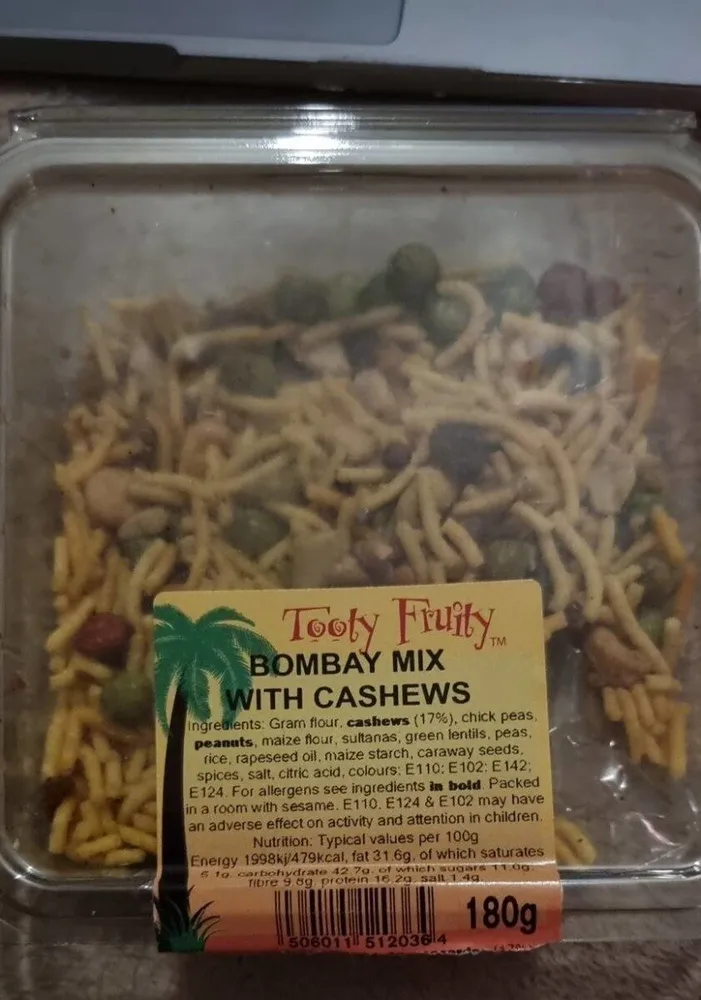 bombay mix with cashews