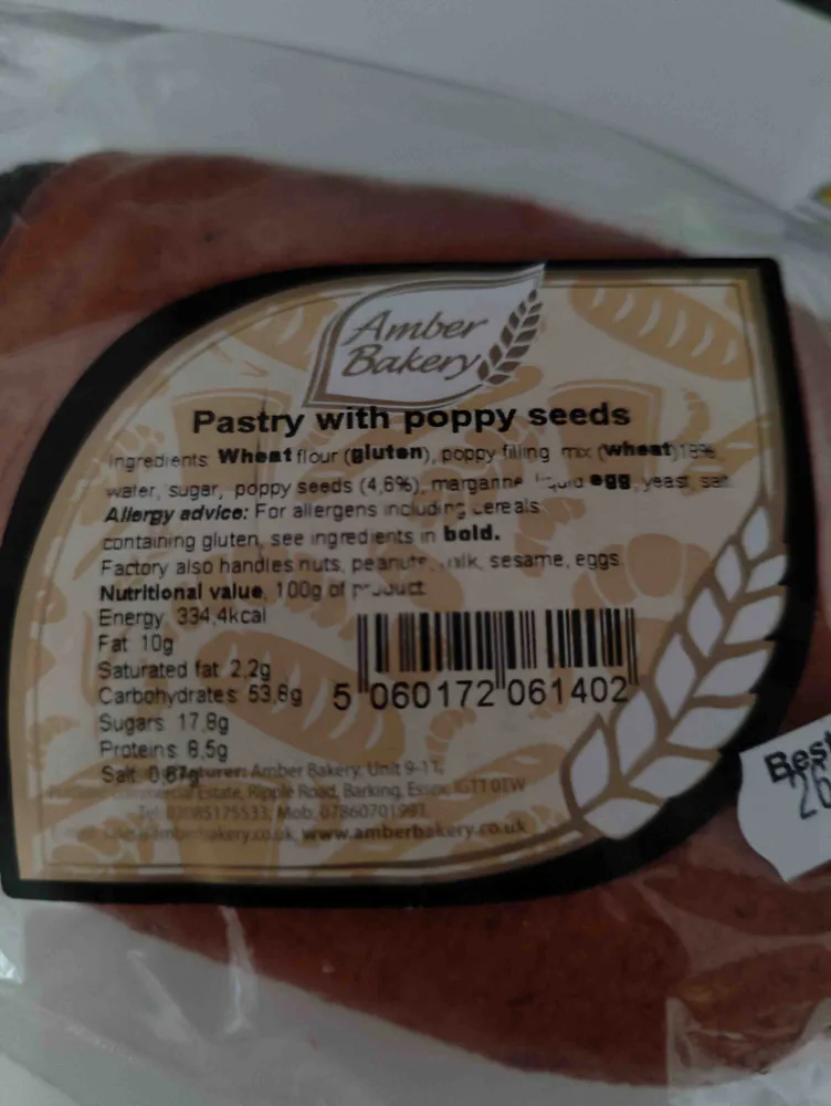 Pastry with poppy seeds