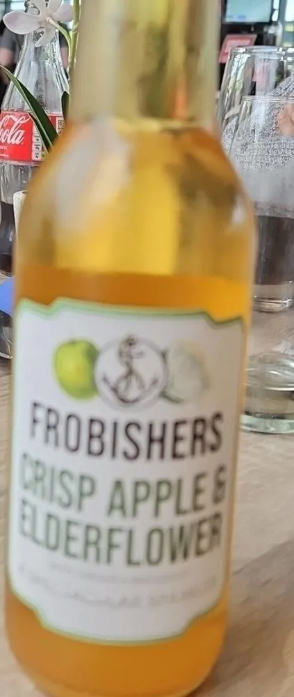 crisp apple and elderflower