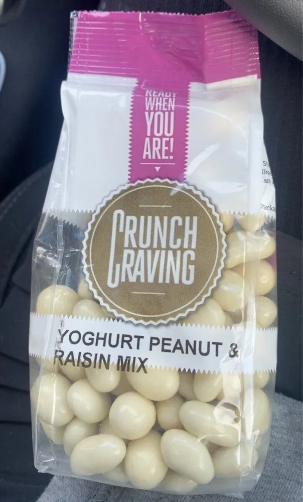 Yogurt peanut and raisin mix