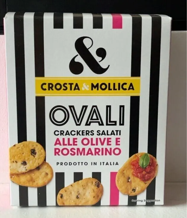 Crackers salati alle olive e rosmarino