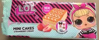 Mini cakes strawberry cream