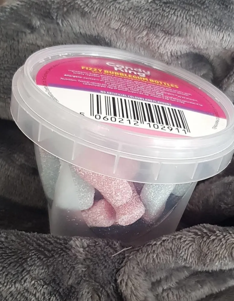 Fizzy bubblegum bottles