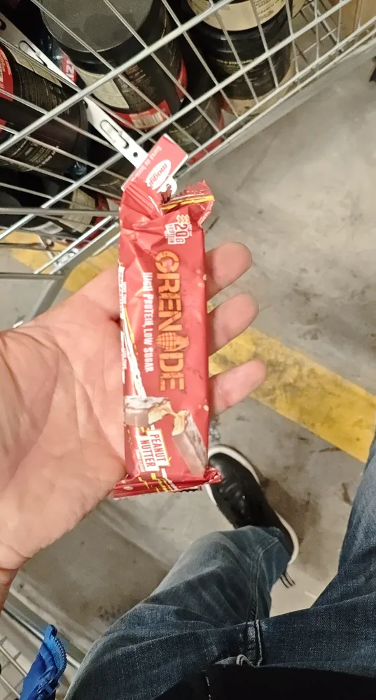PEANUT BUTTER PROTEIN BAR
