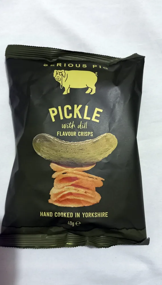 Pickle with dill flavour crisps