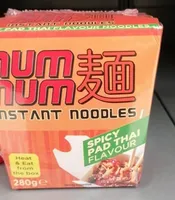 Instant noodlea pad thai