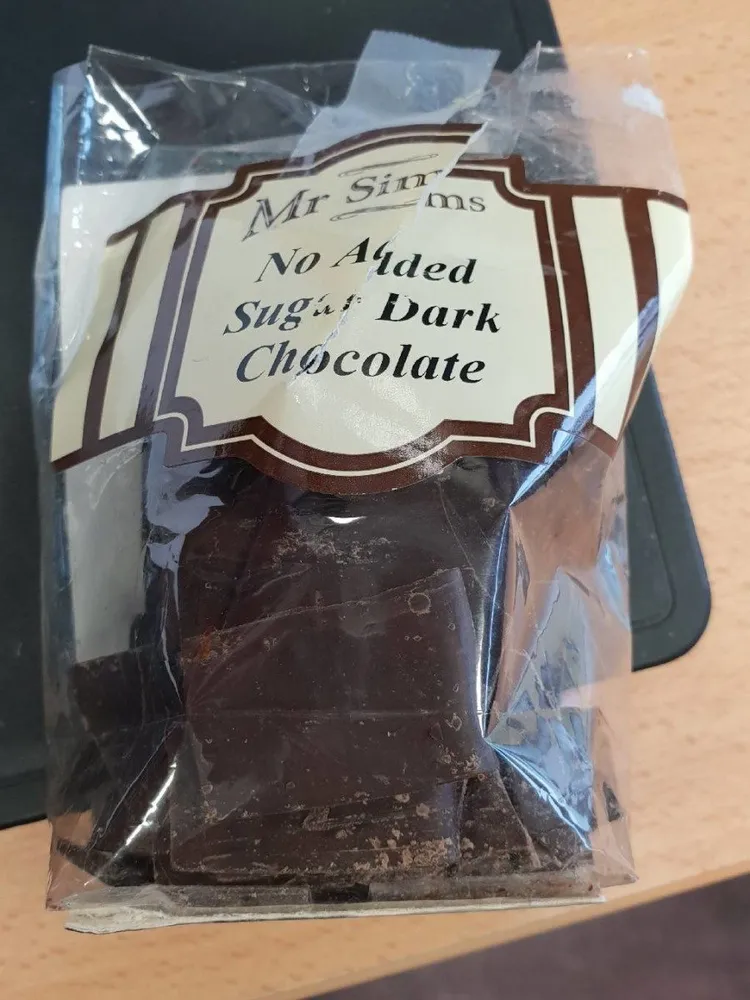 Chocolat noir sans sucre ajoute