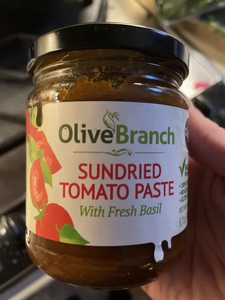 Sundried Tomato Paste With Fresh Basil