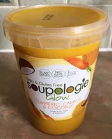 Turmeric, carrot & coconut soup
