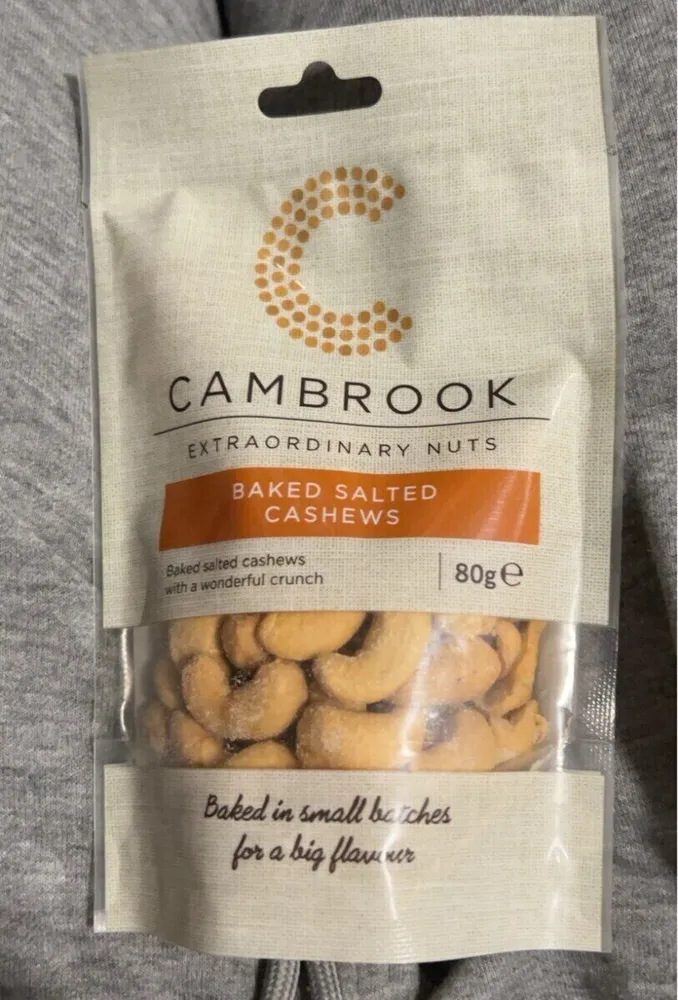 Baked salted cashews