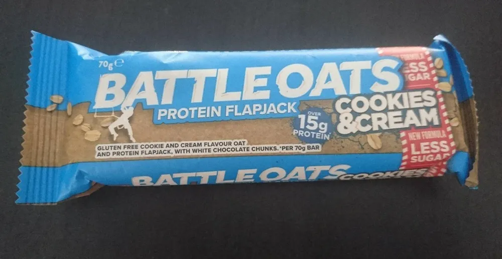 Protein flapjack cookies & cream