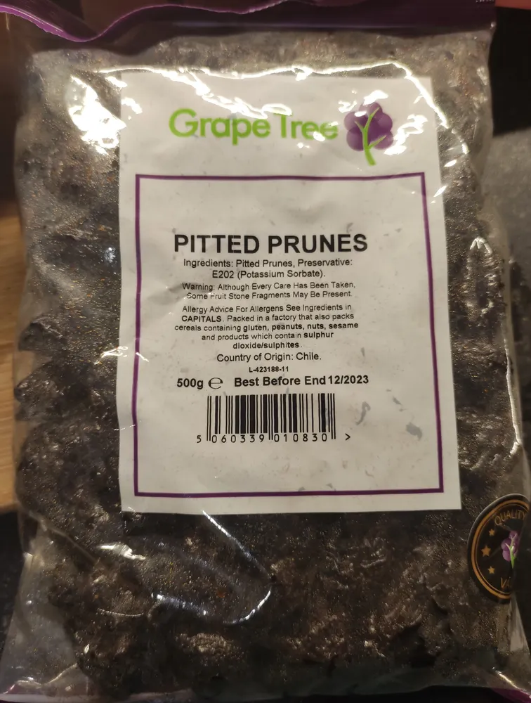 pitted prunes