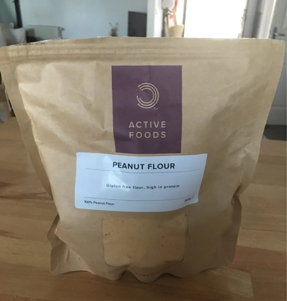 Peanut flour