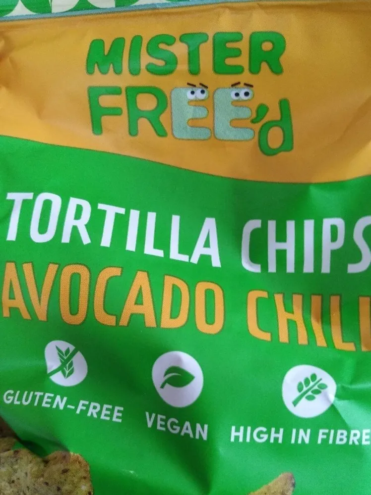 tortilla chips avocado chili