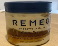 Gelato Dessert Salted Caramel with caramel sauce & peanuts