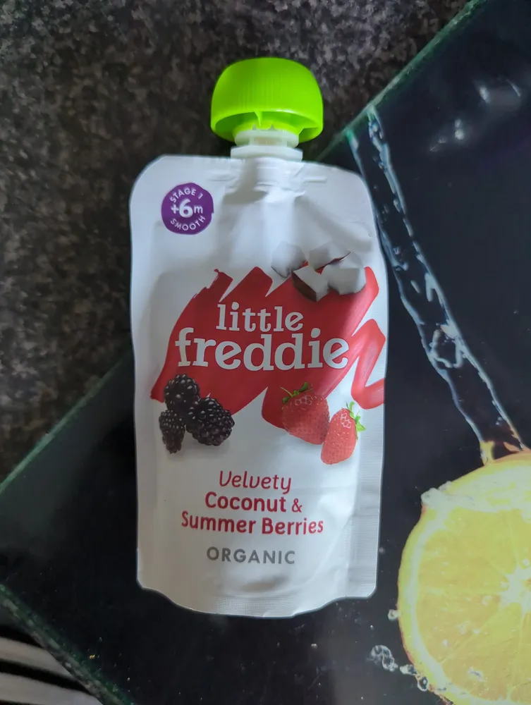 little Freddie velvety coconut and summer berries organic