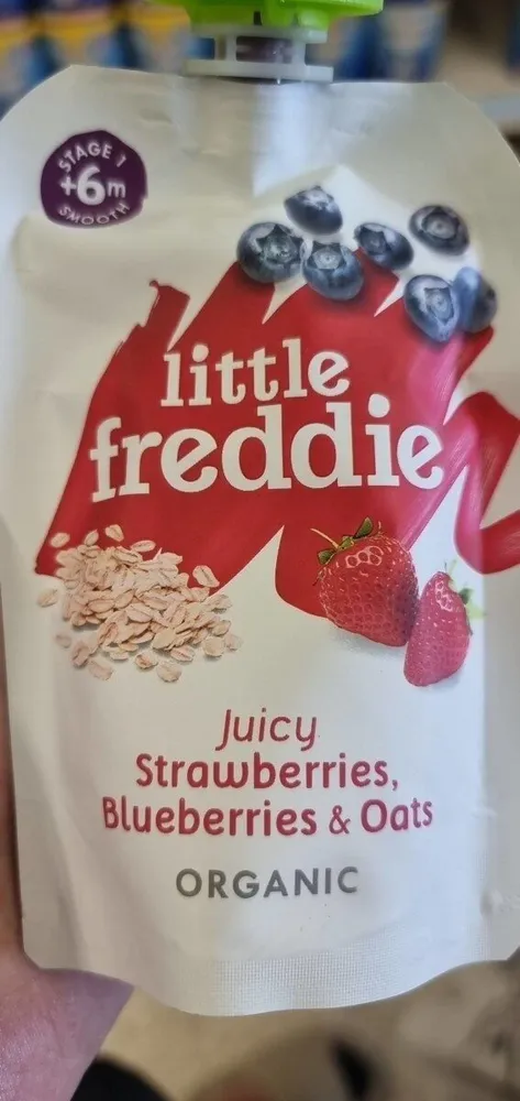 Strawberries blueberries and oats Organic