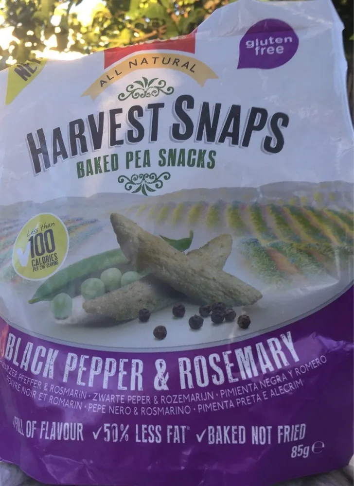 Baked pea snacks