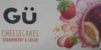 Cheesecakes strawberry and cream