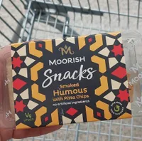 Smoked humous with pitta chips