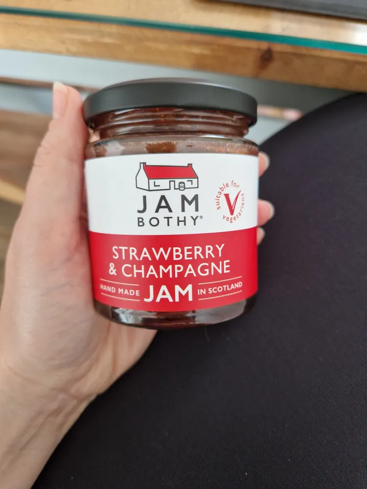 Strawberry and champagne jam