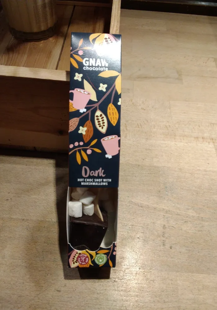 Chocolat noir 70%sur cuillere avec guimauves