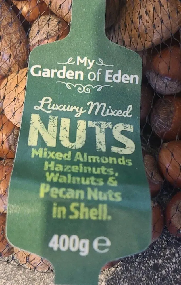 Luxury mixed nuts