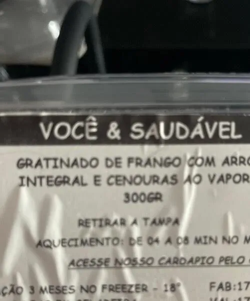Gratinado de Frango, arroz integral e cenoura