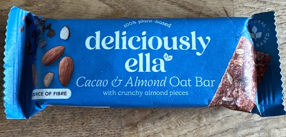 Cacao & Almond Oat Bar