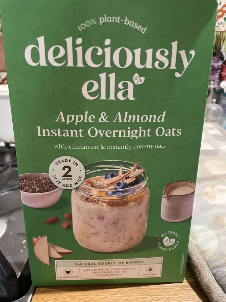 Apple & Almond Instant Overnight Oats