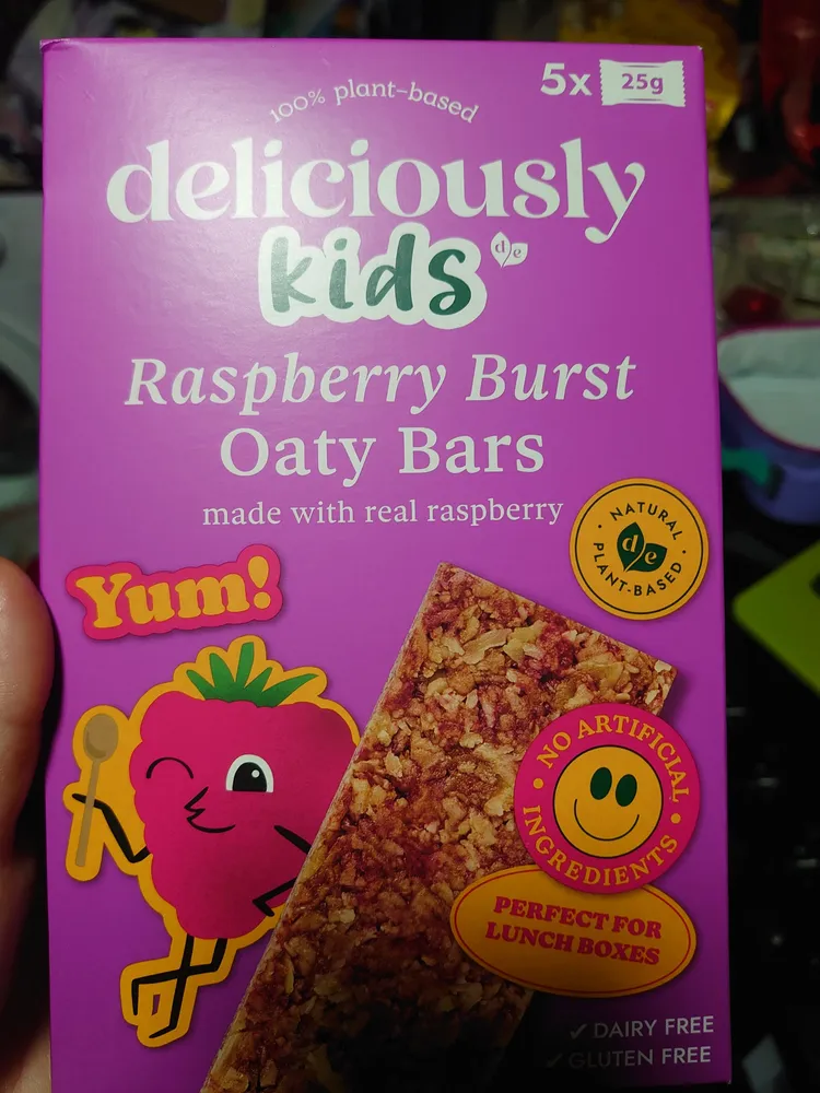 Raspberry Burst Oaty Bars