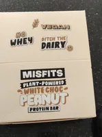 White choc peanut protein bar