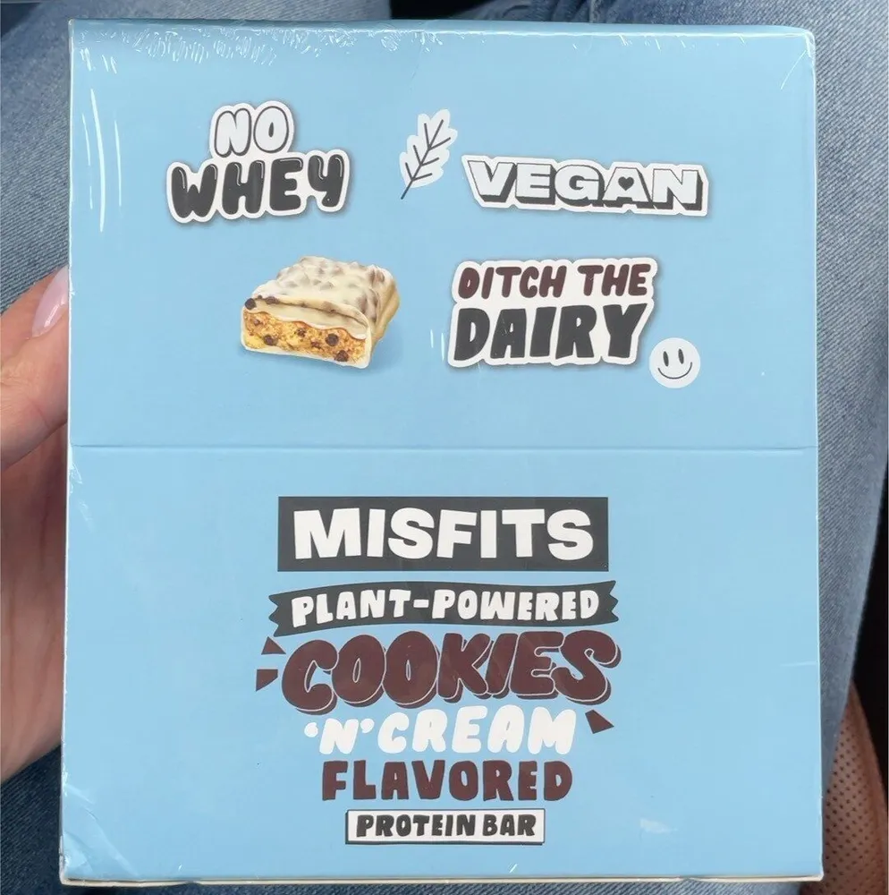 Plant powered protein bar